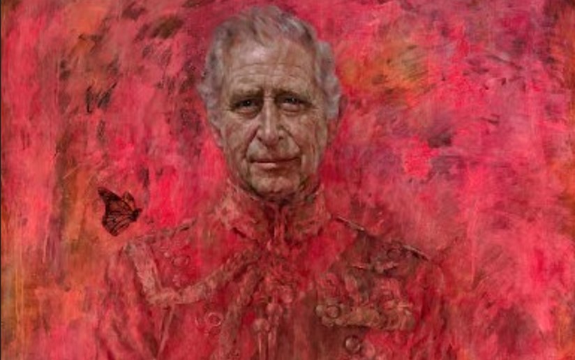 Se presentó el primer retrato del Rey Carlos pintado completamente en rojo y en las redes sociales sacaron todo tipo de teorías