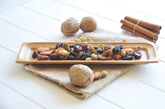 Estos son los snacks saludables que puedes comer sin culpa