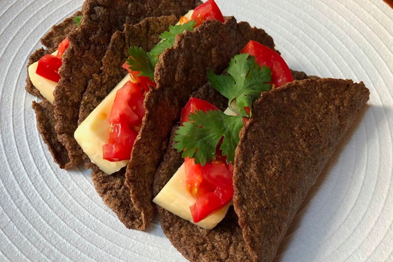 Tortillas sin gluten y súper fibrosas con solo 4 ingredientes para un desayuno nutritivo