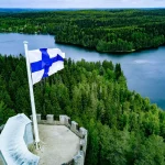 Finlandia ofrece vacaciones pagadas, la única condición es que aprendas a ser feliz