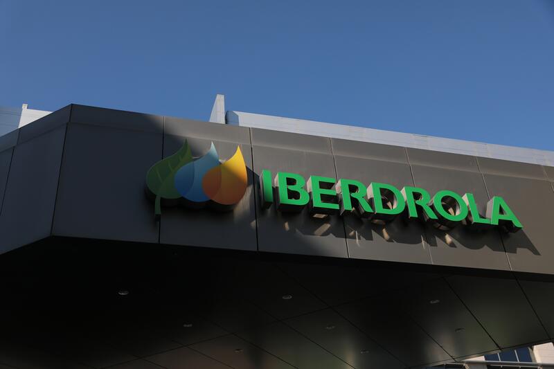 Iberdrola premia a sus accionistas con un dividendo complementario de, al menos, 0,348 euros por acción