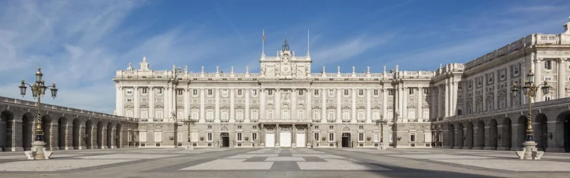 3 palacio real cabecera fachada principal Merca2.es