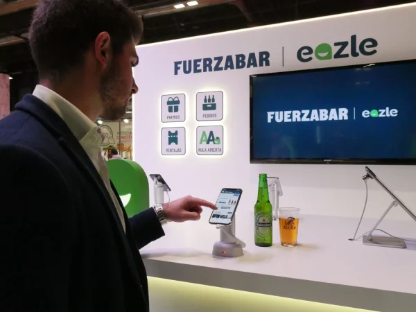 HEINEKEN Espana lanza Eazle by FUERZABAR Merca2.es