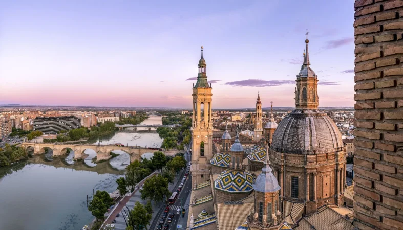 Torre Ascensor Basilica Pilar Zaragoza 1 2 Merca2.es