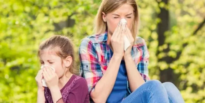 Las diferencias clave entre alergias y enfermedades de estación que los médicos alertan