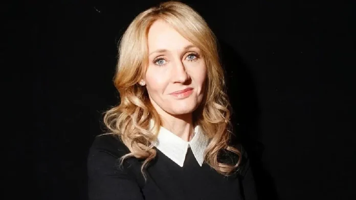 J.K Rowling ataca de nuevo a los actores de Harry Potter por este motivo