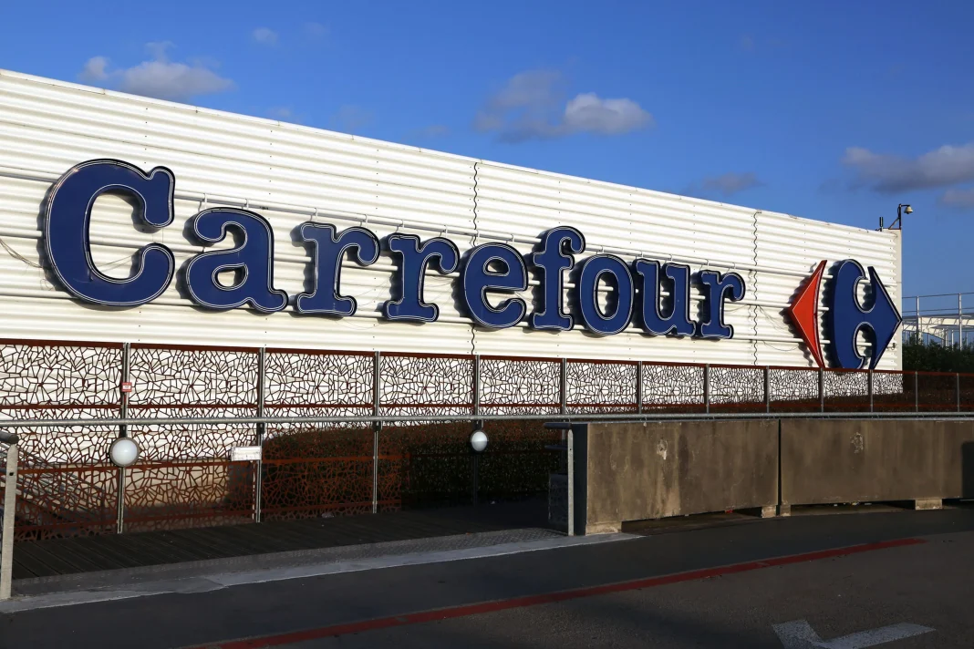 Carrefour liquida este enorme Smart TV 4K de 65 pulgadas para disfrutar a lo grande de la Eurocopa