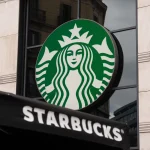 Starbucks renuncia a subir precios pese al alto coste del café