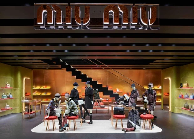 Miu Miu Aoyama Tokyo by Herzog and de Meuron dezeen 784 2 620x443 1 Merca2.es