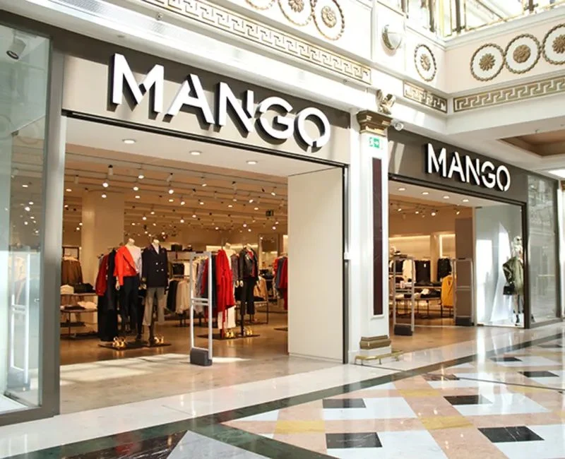 No te pierdas los nuevos vestidos largos y estampados de Mango para este verano