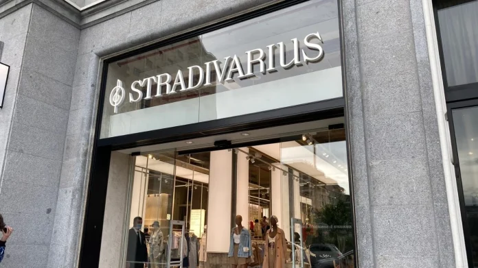 Este conjunto de Stradivarius se adapta a todos los cuerpos y lo consigues solo por hoy a un precio increíble