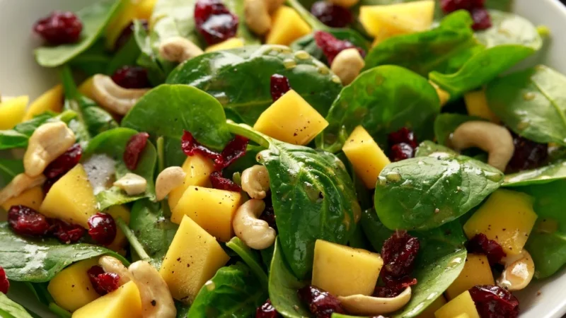 Cena una ensalada ligera y deliciosa