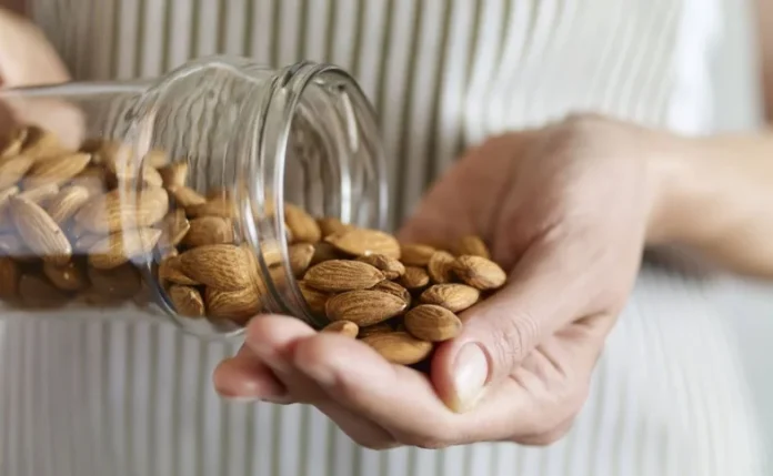 Cuidado con las almendras crudas: conoce la verdad que podría afectar tu salud