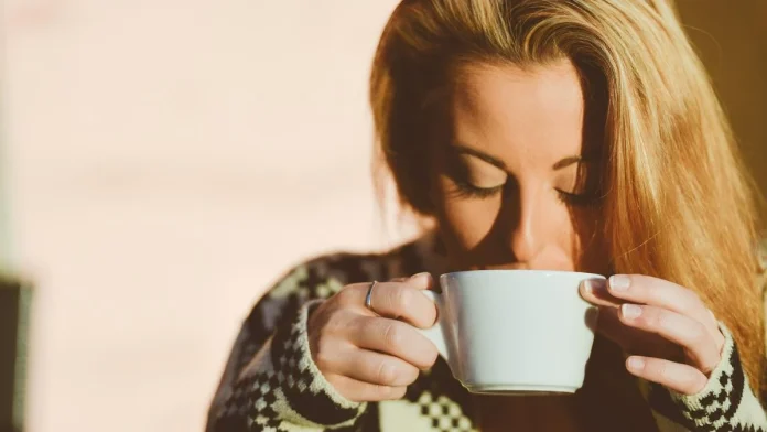 La infusión que lo hace todo: deshincha, depura el hígado y te ayuda a adelgazar