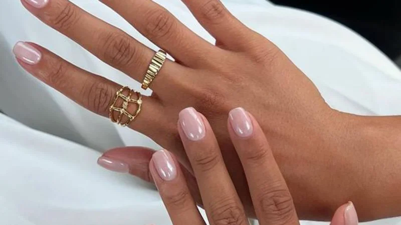 Glazed nails: El efecto deslumbrante que desearas lucir 