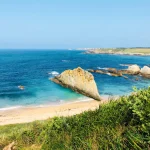 El tesoro escondido de Asturias: la piscina natural más bonita en un criadero de marisco