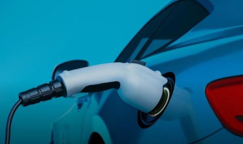 Faconauto reclama más innovación para conseguir una difusión masiva del vehículo eléctrico