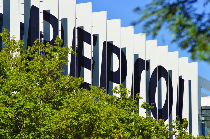 Repsol capea con soltura un trimestre complicado