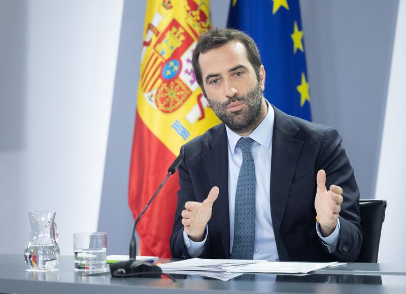 Cuerpo resalta la fortaleza del sector exterior español tras bajar el déficit un 3,6% hasta junio