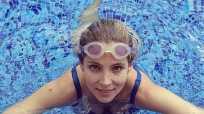 Los ejercicios de Elsa Pataky en el agua que tienes que probar