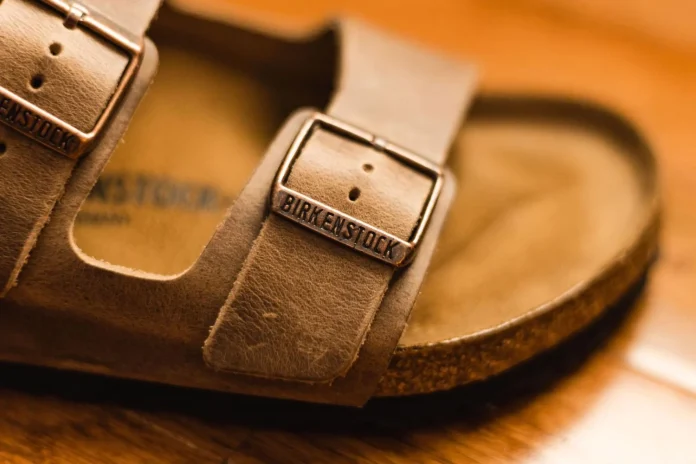 Birkenstock no se rinde y sigue generando ganancias para debutar en Bolsa