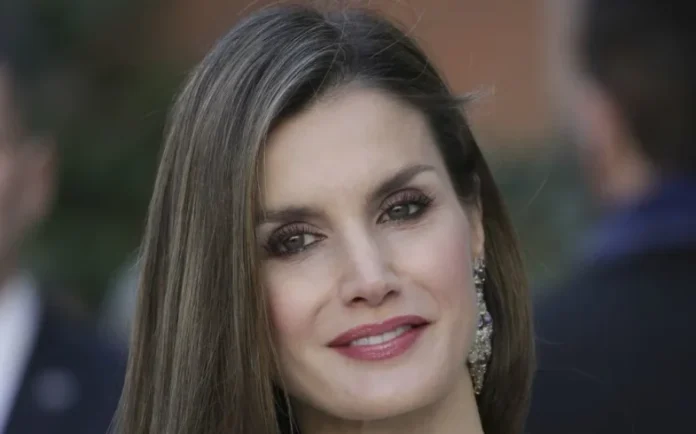 El secreto de la reina Letizia para un rostro radiante: su rutina nocturna