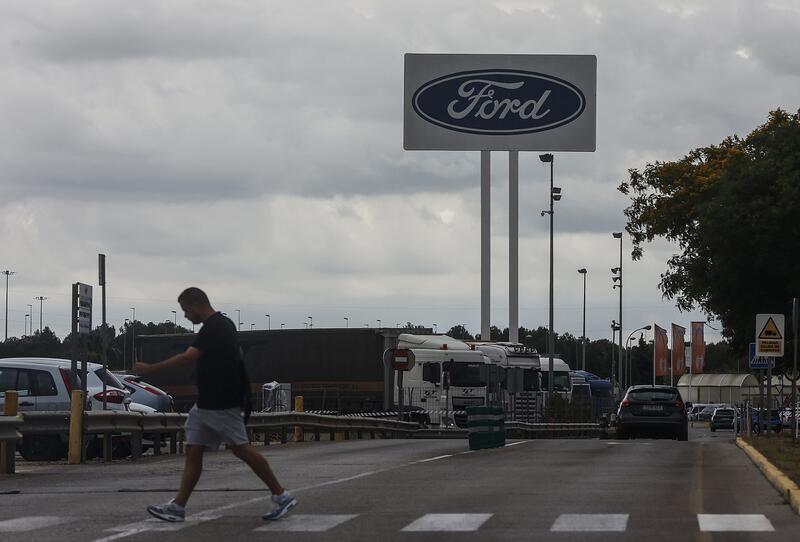 Ford Almussafes detendrá la producción de vehículos durante 4 días en octubre y 3 días en la planta de motores