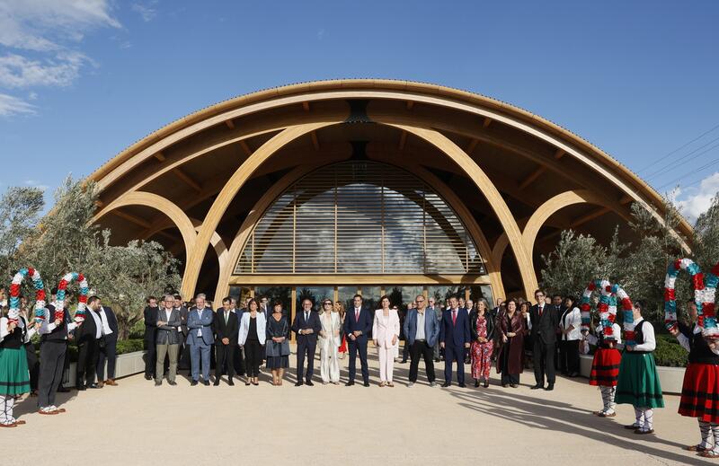 Bodegas Faustino presenta su nuevo edificio creado por Norman Foster, un ambicioso proyecto enoturístico Planeta 1.0