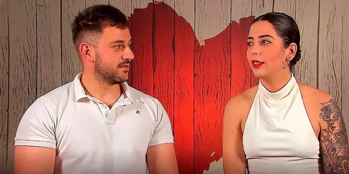 Agustín y Vicky en First Dates