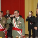 Así se hace el mítico cocktail ‘Leche de Pantera’, una bebida que nace en la Legión española