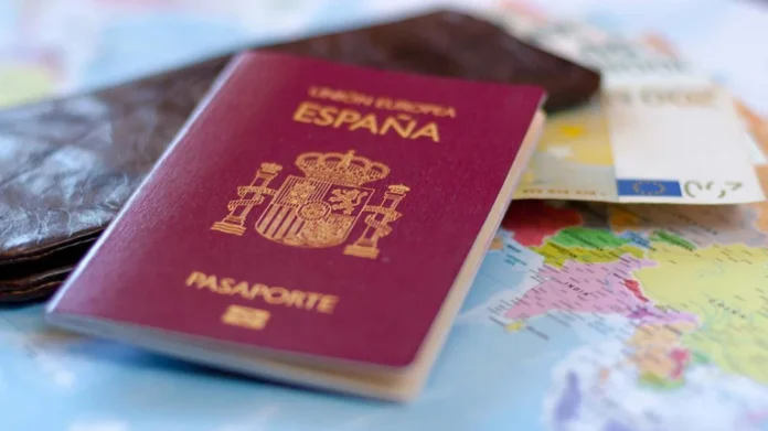 Este destino europeo requerirá visado a los españoles a partir de ahora