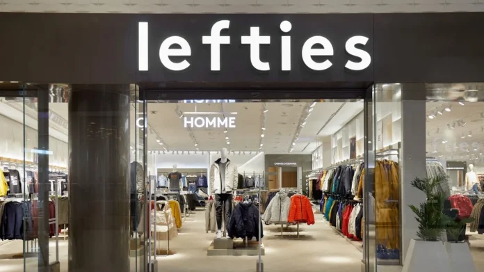 Las camisas de Lefties que están marcando la tendencia en el trabajo y desde 8 euros