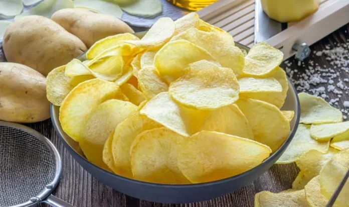 Lo que la OCU ha descubierto sobre las patatas fritas sabor jamón te sorprenderá