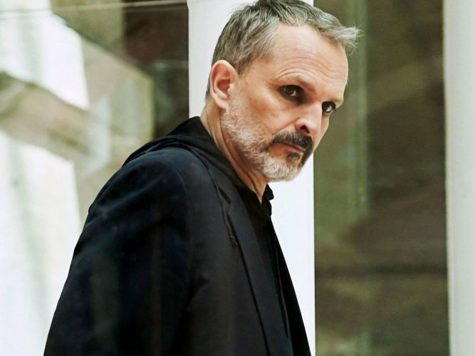 Miguel Bosé se refugia en casa para que no se hable de su enfermedad