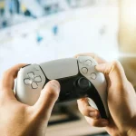 Así puedes usar el mando de PS5 para jugar en consolas de la competencia