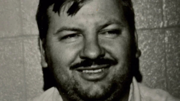 La oscura mente de John Wayne Gacy queda al descubierto en Netflix