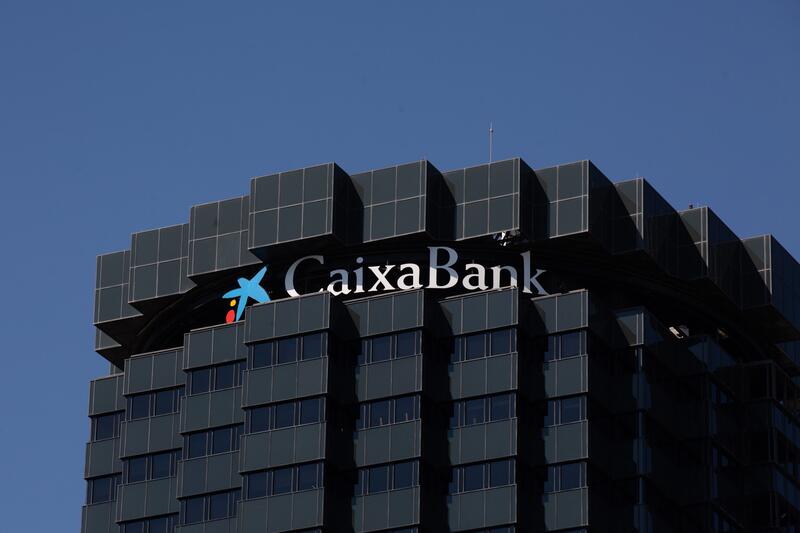 CaixaBank implementa un servicio de fraccionamiento de pagos con Apple Pay