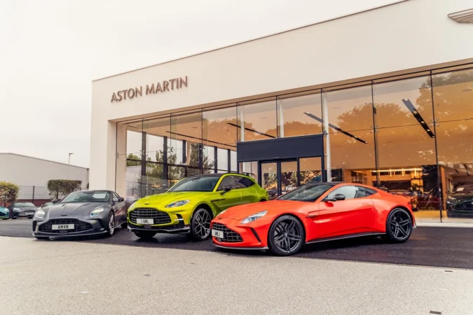 Aston Martin Leeds 1 Merca2.es