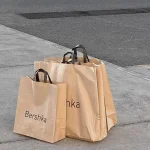 Bershka apuesta por los básicos renovados: las prendas que no te querrás quitar este otoño