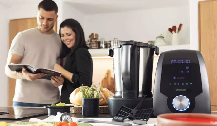 Este robot de cocina español supera a Thermomix y Lidl: solo añade los ingredientes y lo demás es automático