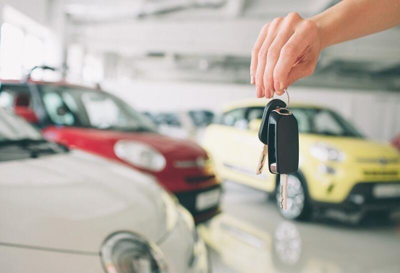 Las ventas de coches en España aumentan un 7,2% en octubre, alcanzando las 83.472 unidades