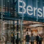 Bershka apuesta por los colores vivos y te van a volver loca