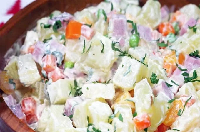 Receta fácil de ensalada blanca navideña, el acompañamiento perfecto para tus fiestas