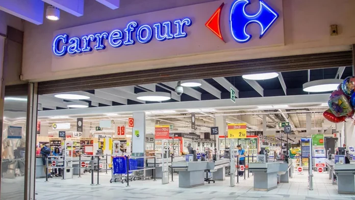 Carrefour estudia la venta de activos, una asociación o una compra para aumentar su valoración