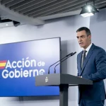 Pedro Sánchez se ‘agarra’ a Caixabank, Banco Santander, BBVA, Banco Sabadell y el resto de la banca para superar la DANA