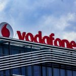 Vodafone España también estudia adquirir el negocio mayorista de Adamo, además del ‘retail’