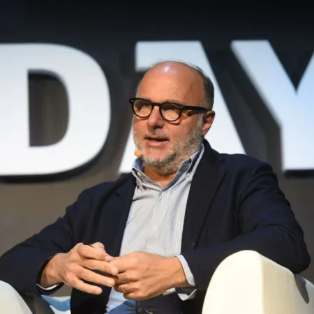 Andrea Guerra CEO de Prada Merca2.es