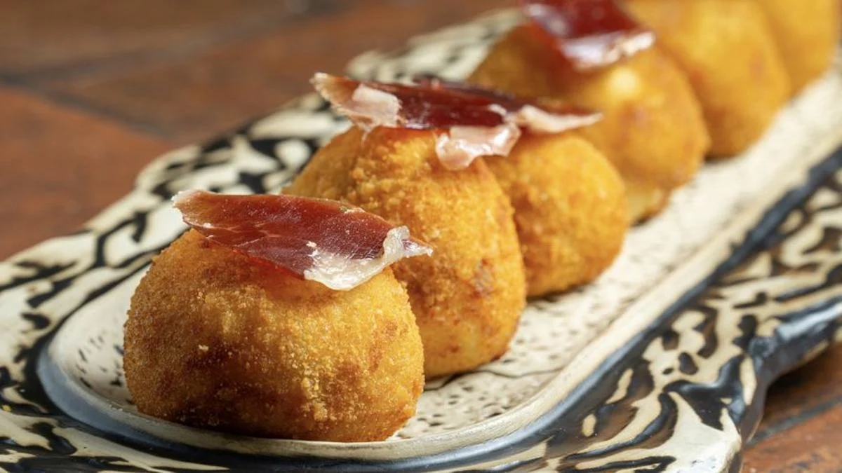 Cómo hacer que la bechamel de las croquetas de jamón quede suave y cremosa