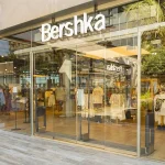 La chaqueta biker de Bershka que está rompiendo en TikTok