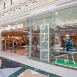 Las botas moteras de Stradivarius que dominan las calles esta temporada